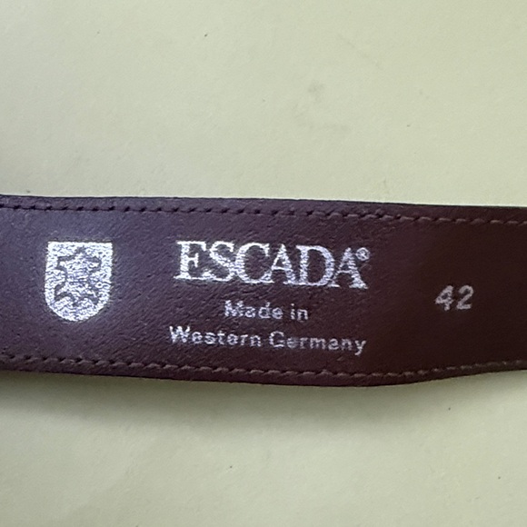 Vintage 80’s Escada dark tan Leather Belt with silver hardware main image 6